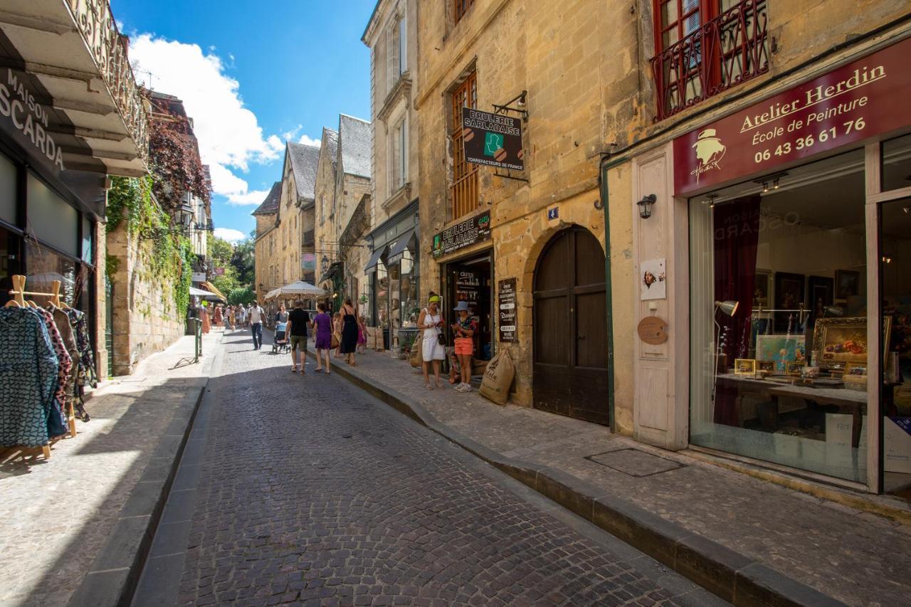 Les Flamboyants Apartment Sarlat-la-Caneda Exterior photo