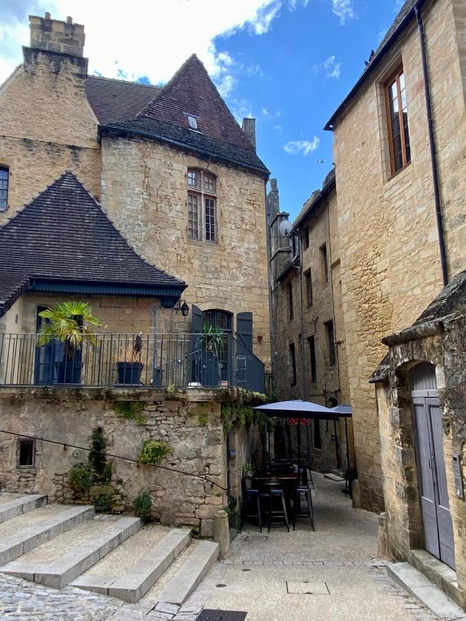 Les Flamboyants Apartment Sarlat-la-Caneda Exterior photo
