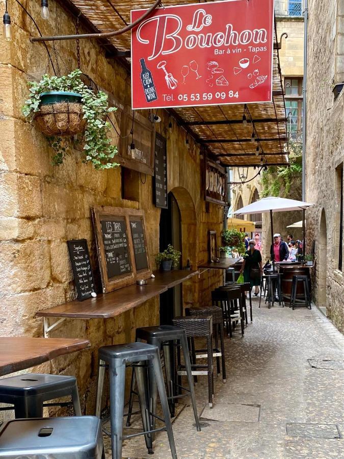 Les Flamboyants Apartment Sarlat-la-Caneda Exterior photo